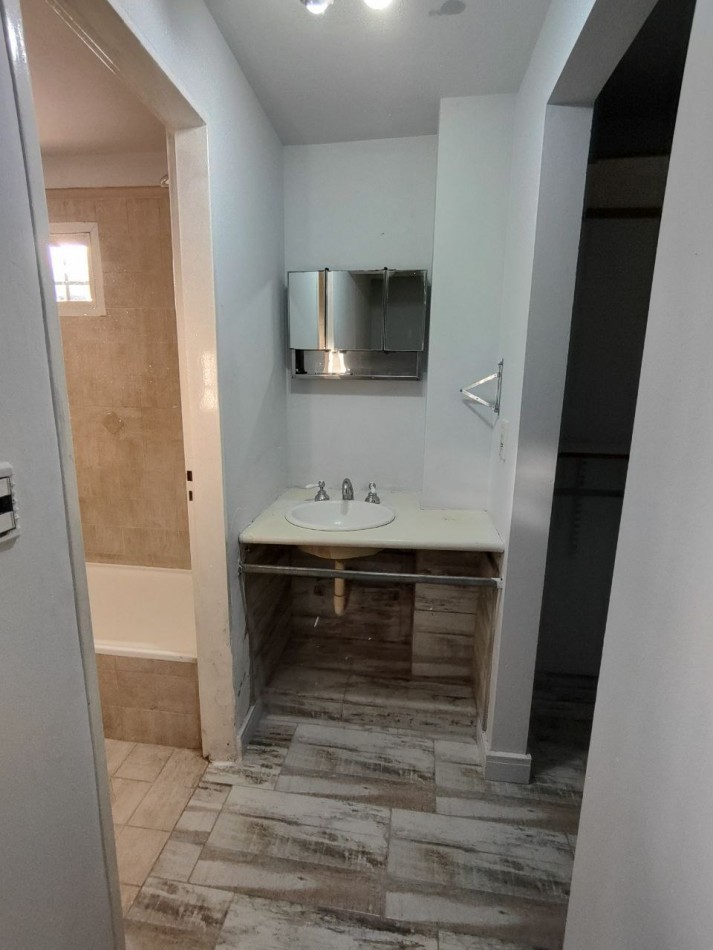 CASA CON PARQUE, REMODELADO A NUEVO