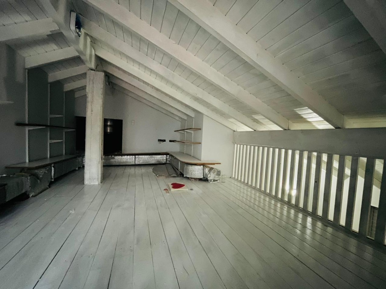 CASA CON PARQUE, REMODELADO A NUEVO