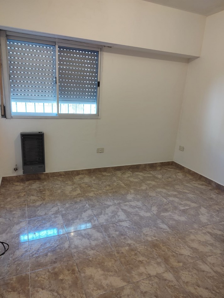 CASA C DPTO Y GARAGE