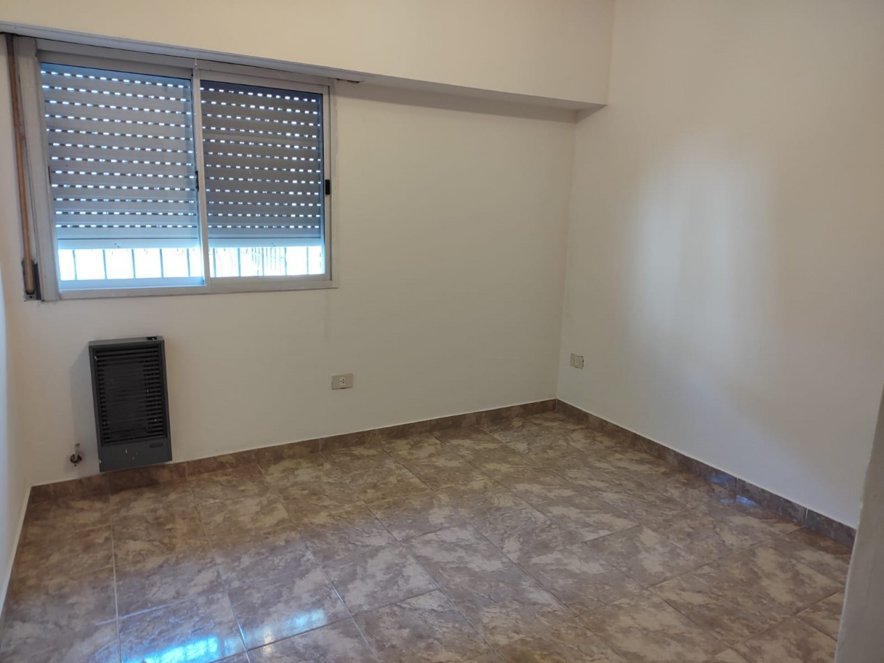 CASA C DPTO Y GARAGE