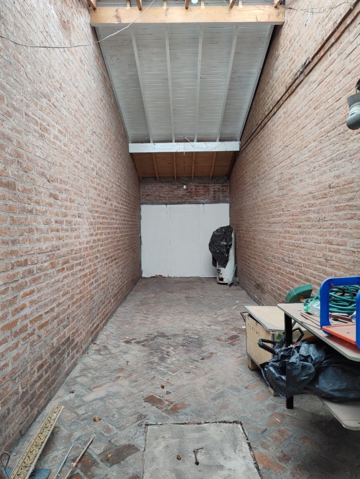 CASA CON PARQUE, REMODELADO A NUEVO