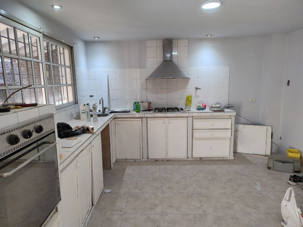 CASA CON PARQUE, REMODELADO A NUEVO